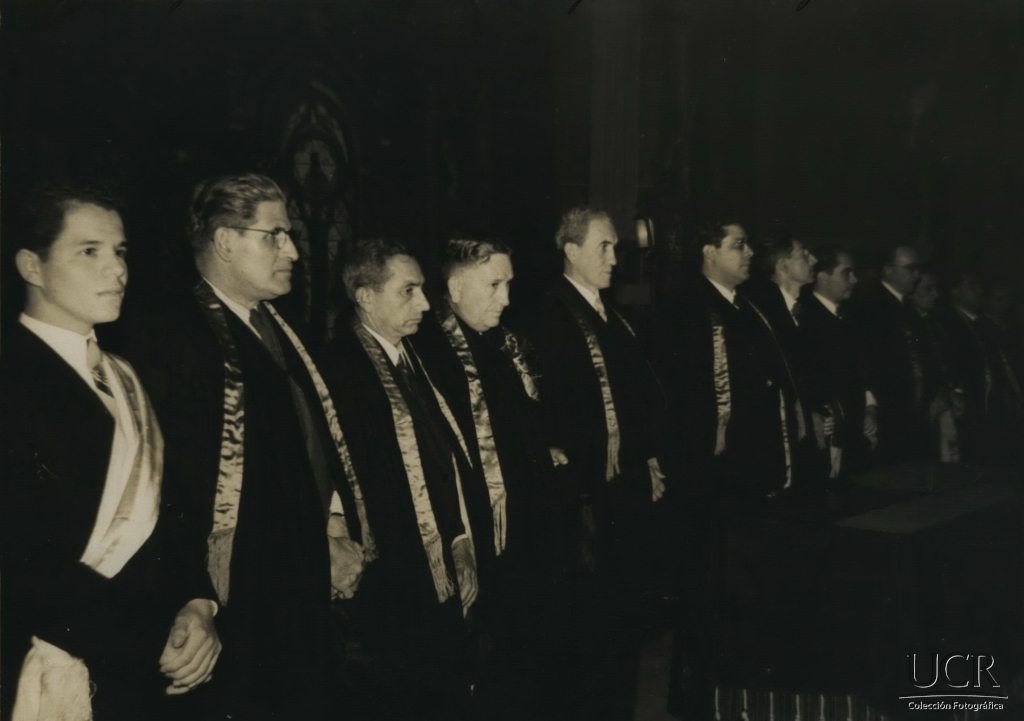 Fuente: I Congreso Universitario, 1946. Fondo Fernando Baudrit Solera. Colección fotográfica donada por Doña María Eugenia Vargas, Viuda de Baudrit Solera. En custodia en el Archivo Universitario.