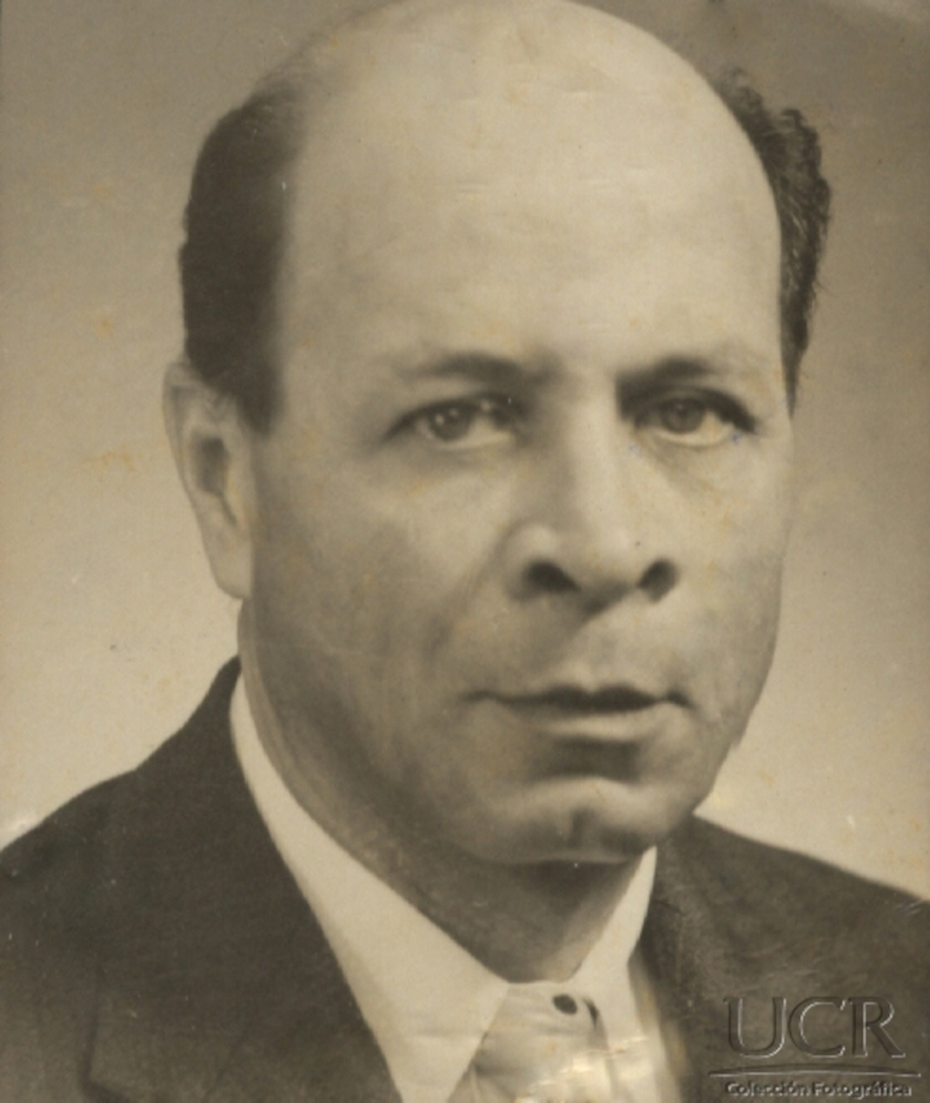 Prof. Abelardo Bonilla Baldares. Ponente del I Congreso Universitario, Universidad de Costa Rica. S.F. Fuente: Colección Fotográfica de la Universidad de Costa Rica, en custodia en el Archivo Universitario Rafael Obregón Loría.